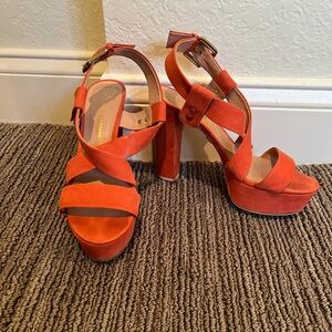 Pour La Victoire Nealla Suede Platform Sandals